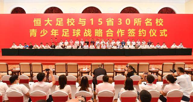  电竞俱乐部深耕青训储备新生力量