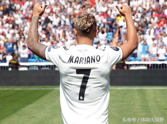  荷兰中场新核加盟皇马，银河战舰再添强援