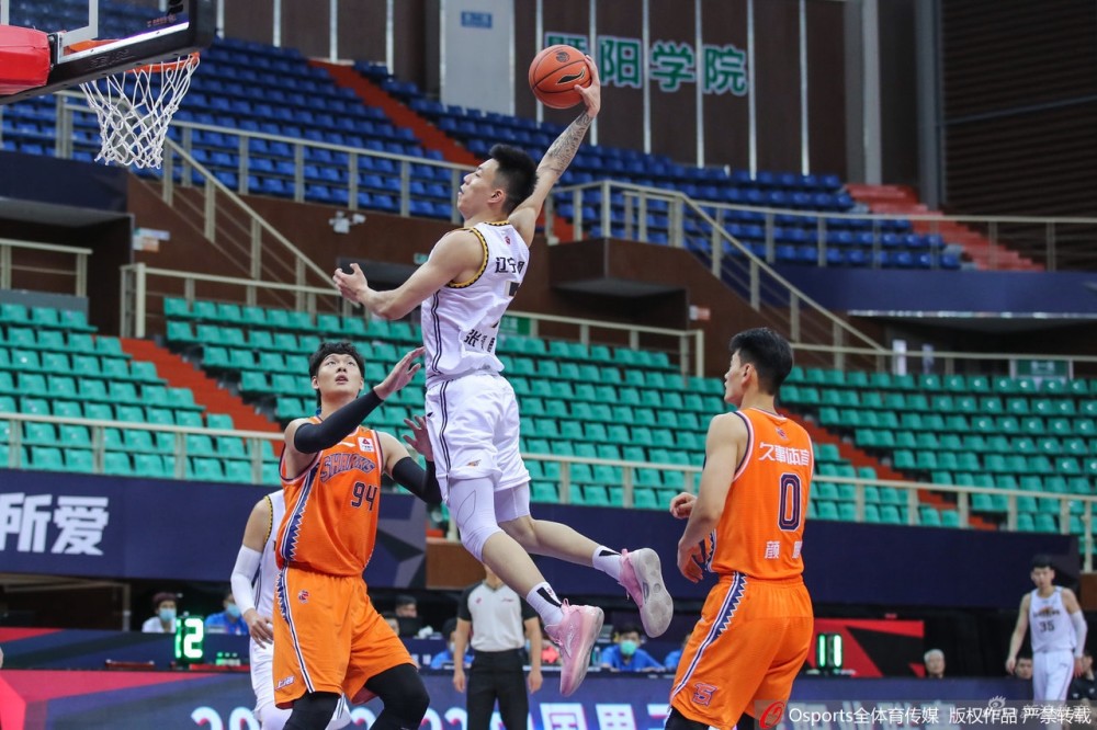  大学生篮球联赛黑马强势崛起